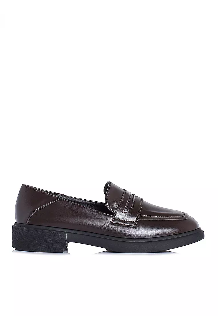 Discount on Twenty Eight Shoes  shoes - SKU: VANSA Simple Microfiber Two-wear Loafers VSW-F611
