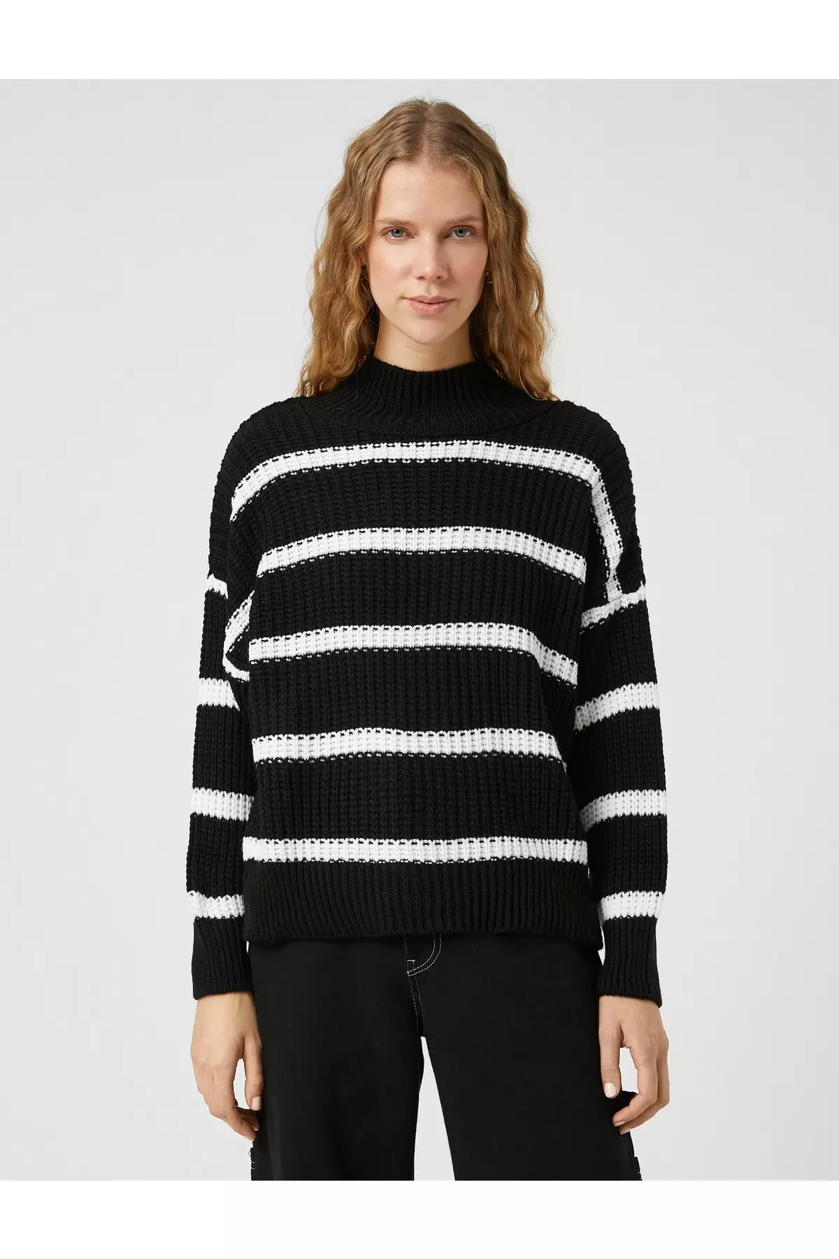 White outlet baggy sweater