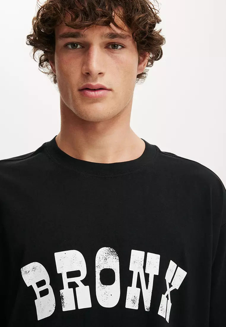 Box Fit Graphic T-Shirt