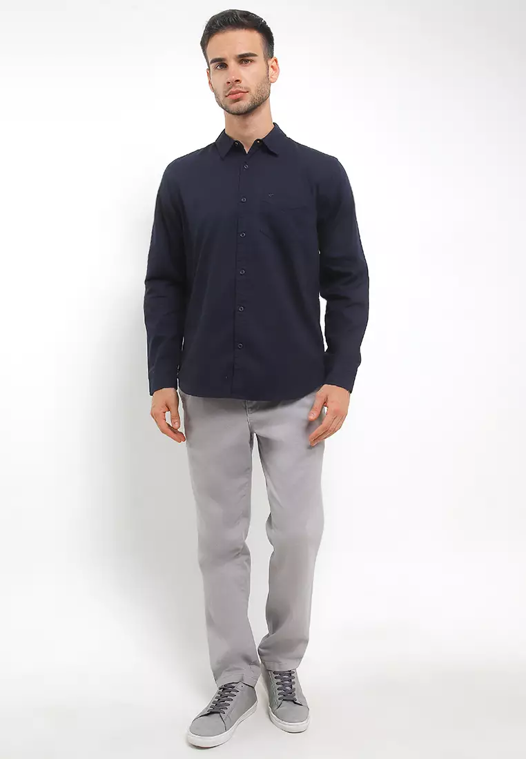 TRIPLE Kemeja Lengan Panjang Slim Fit Navy
