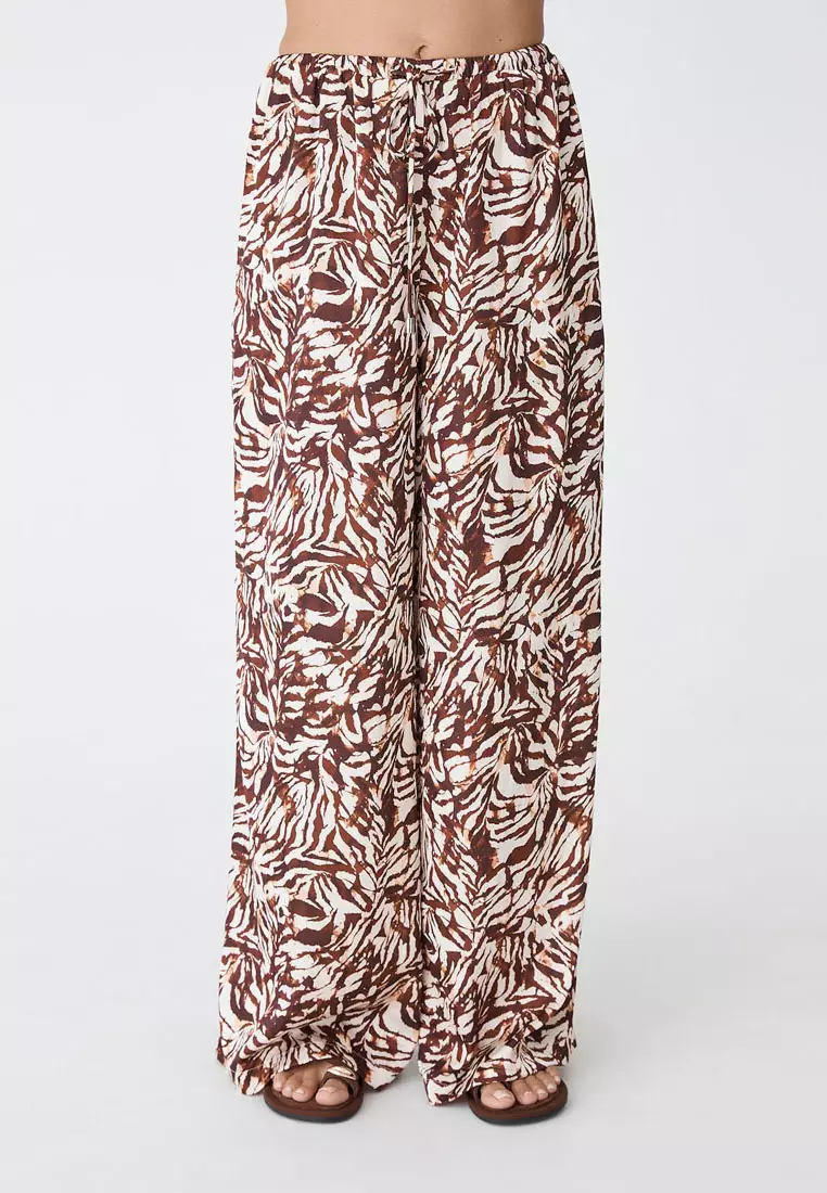 Zuhara Drawstring Pull On Pant