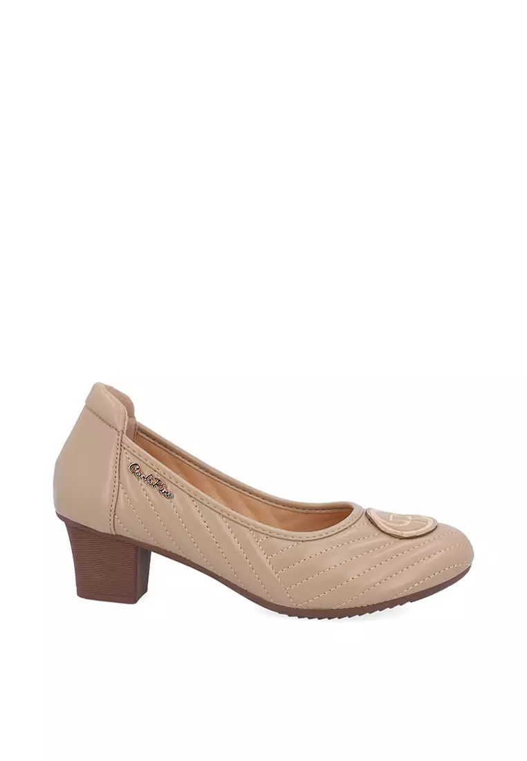 Discount on Carlo Rino  shoes - SKU: Beige Cr Bond Pumps