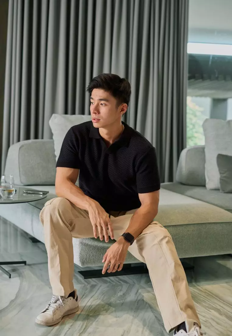 Kale Karl Black / Kaos rajut lengan pendek premium