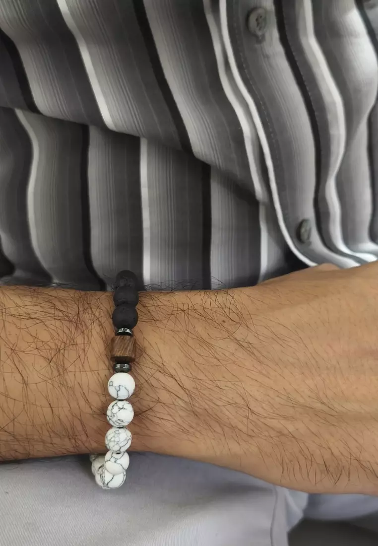Aksesoris Gelang Pria Macrame Wooden Stump Center Howlite & Lava Stones Bracelet Black & White