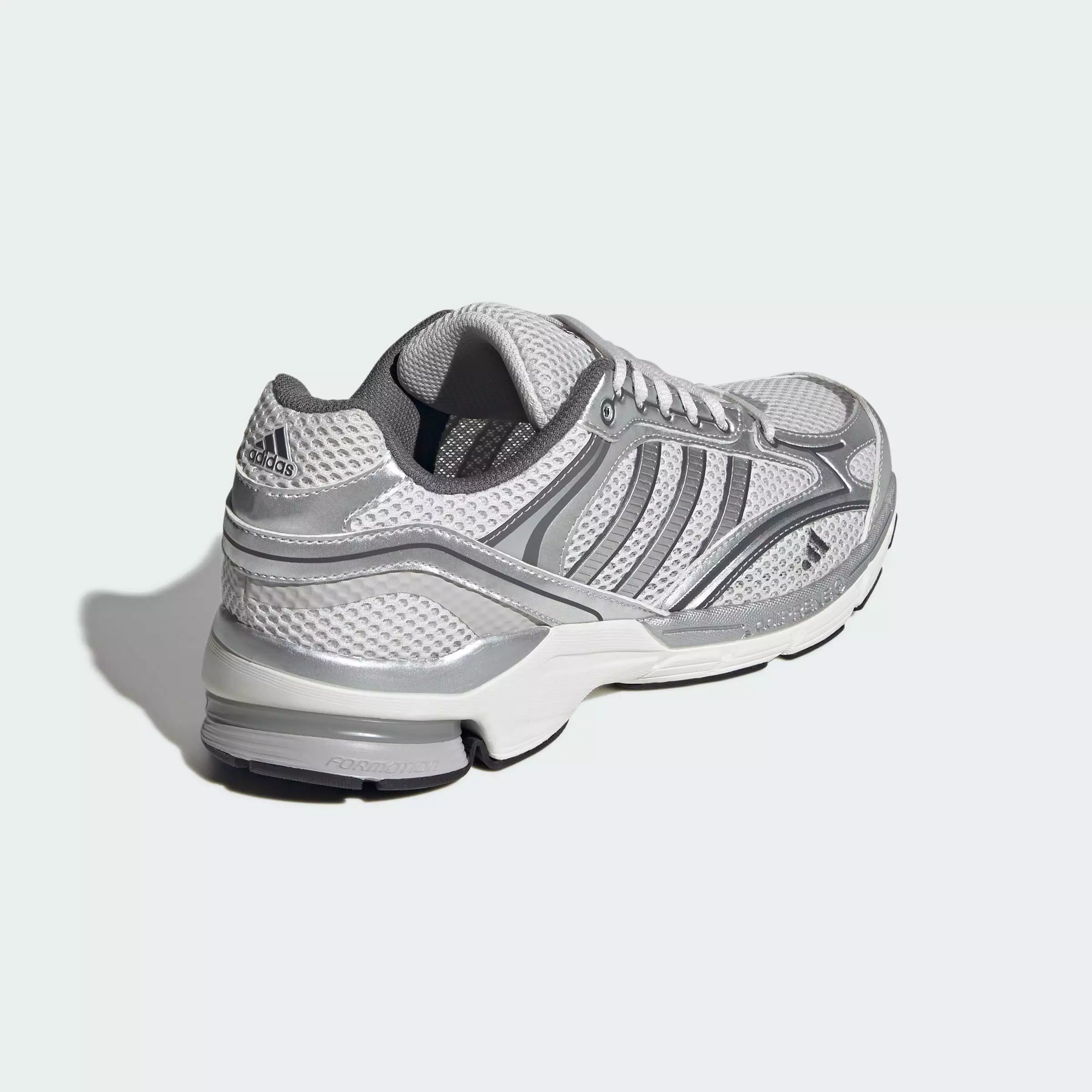 Lifestyle SPIRITAIN 2000 Trainers Unisex White KI6821