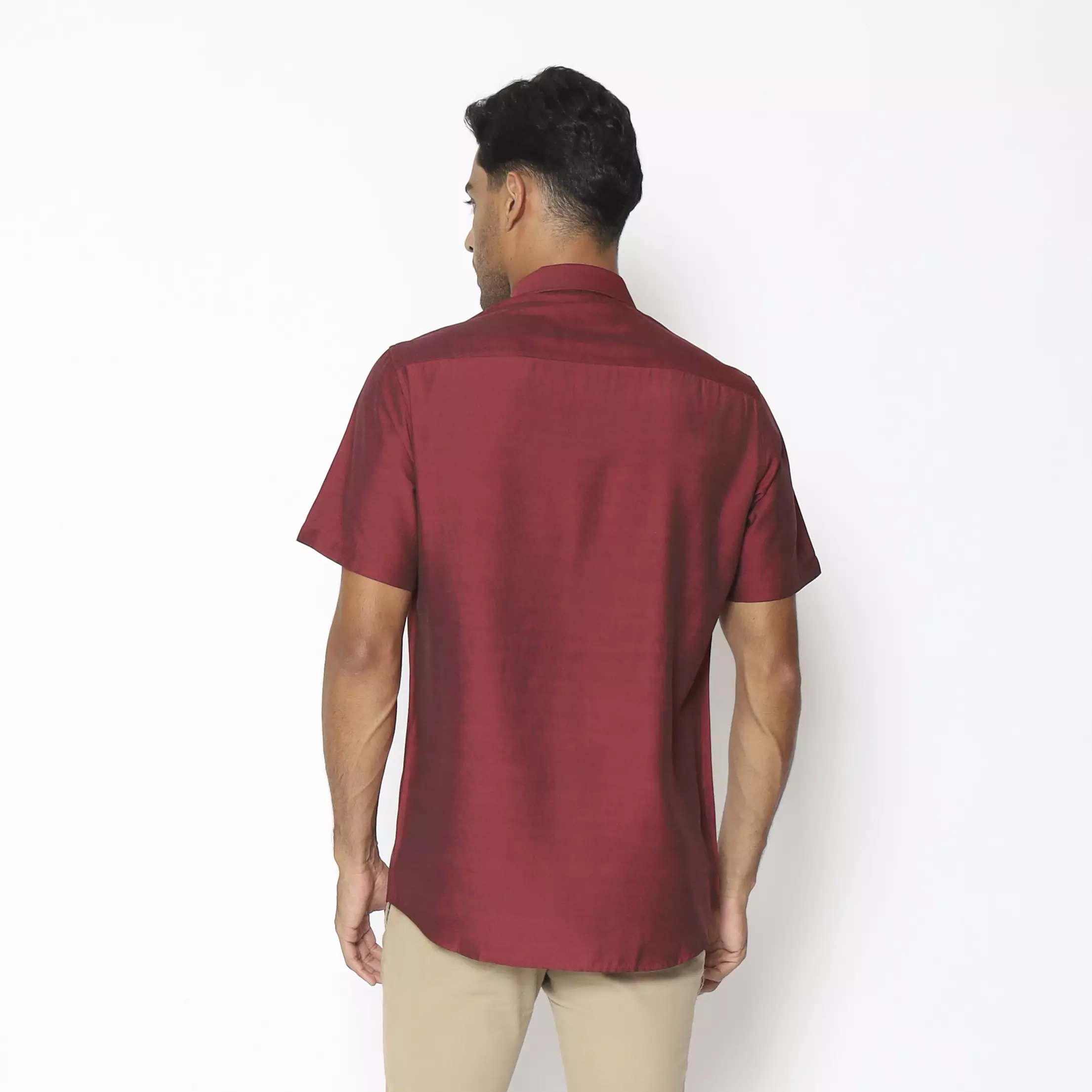 MAGINOT Kemeja Pria Basic Stripe Pendek MAROON