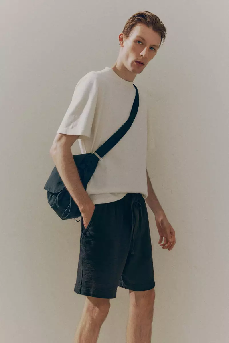 Regular Fit Woven shorts