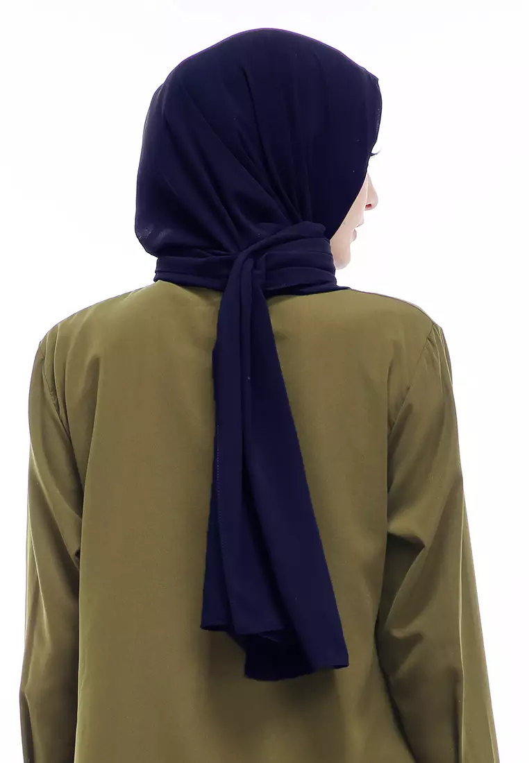 Sakilah Hijab Pashmina Ceruty Baby Doll Wanita Polos Relaxed Fit - Navy Blue