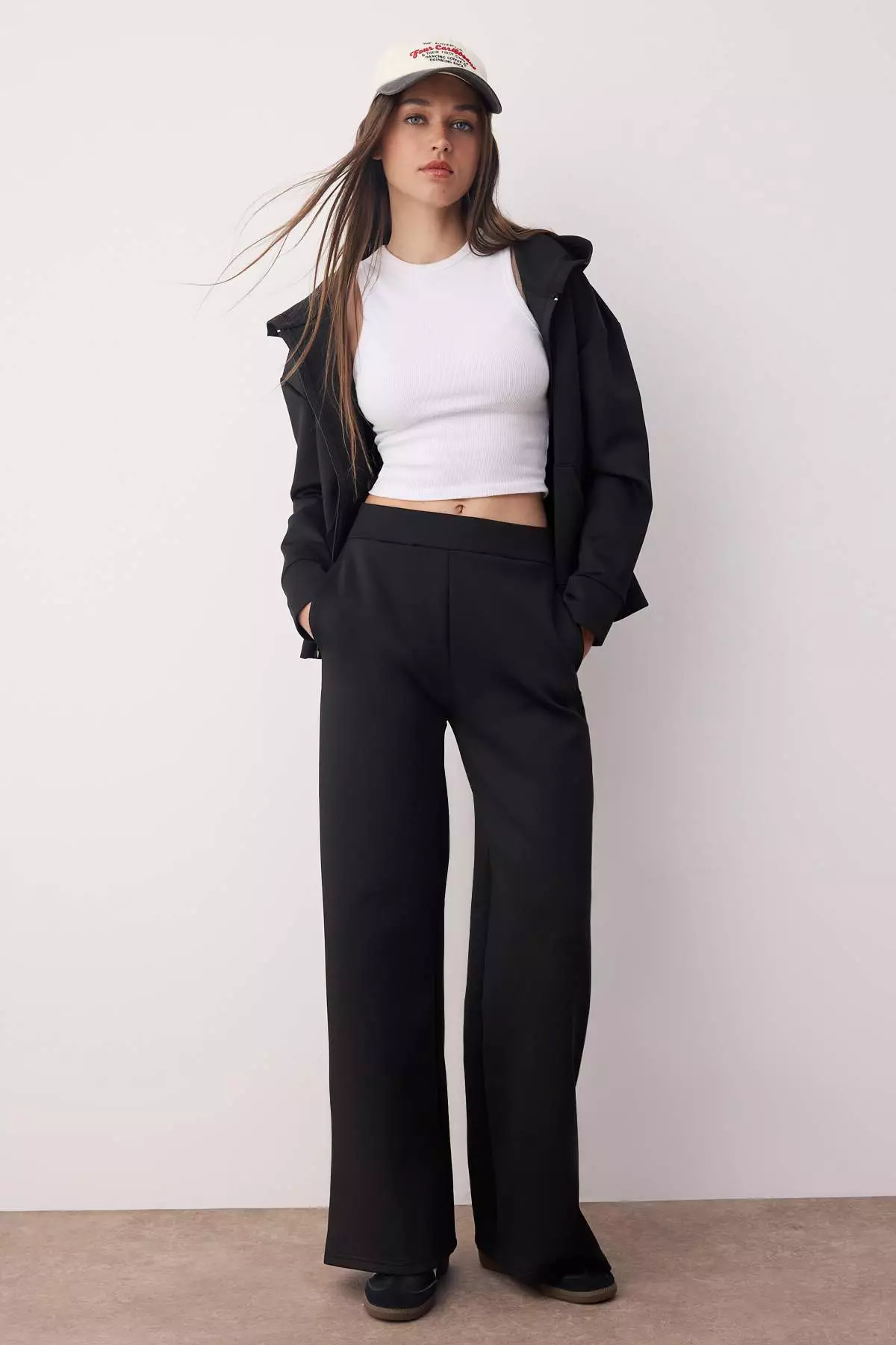 Black Diving/Scuba Fabric Knitted Sports Sweatpants Thmaw26Ea00000