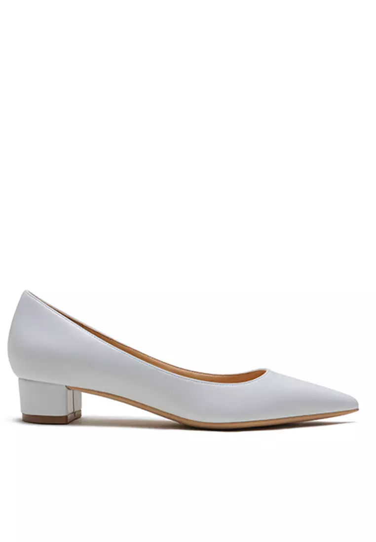 Pointed low heels online