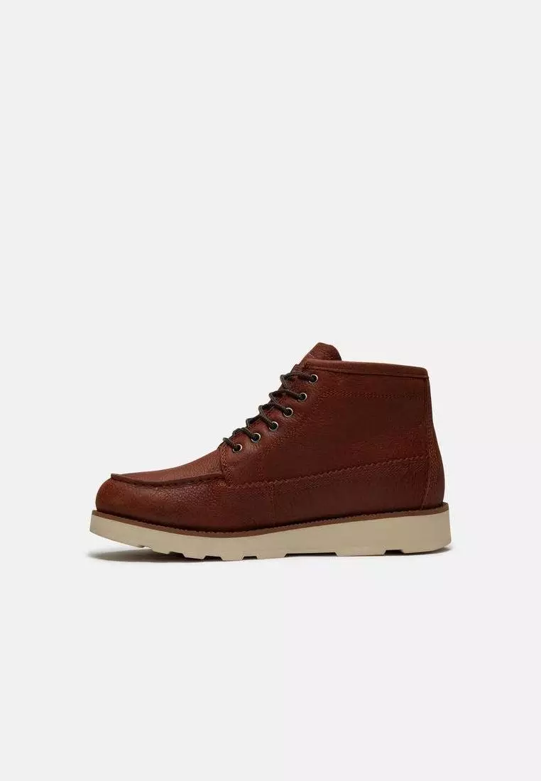 Men’s Britton Mills Mid Chukka Boot (Rust Full Grain)