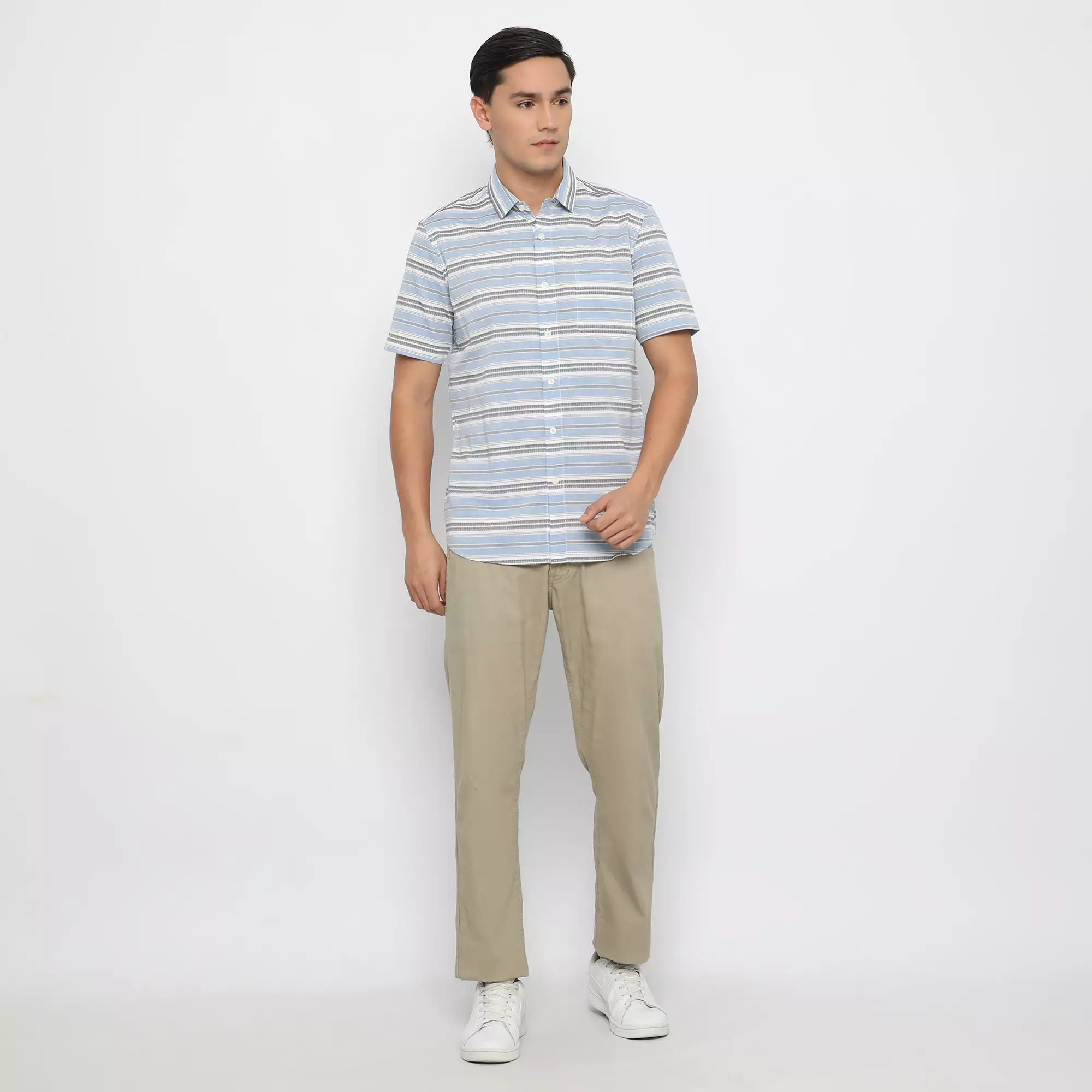 Platini Kemeja Garis Pria Lengan Pendek Katun Yarndyed Dobby 73300 Biru