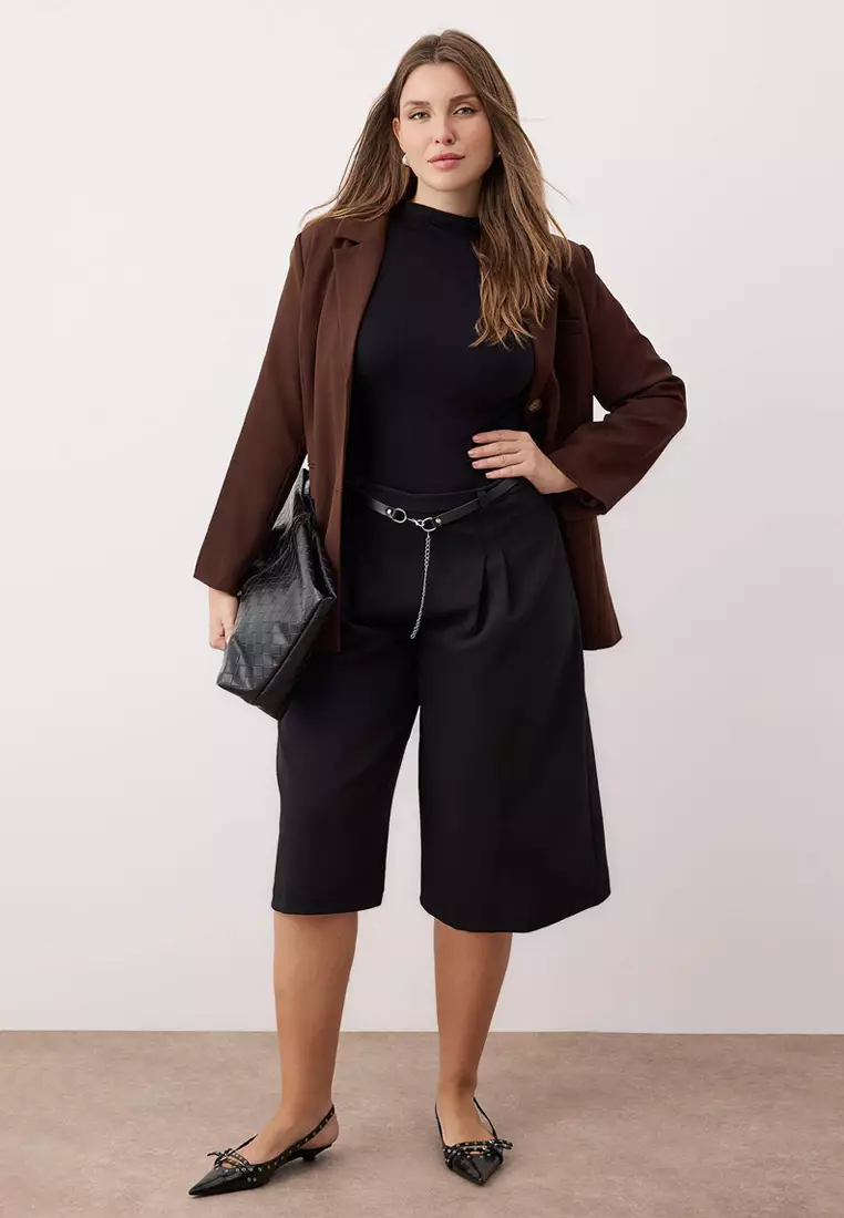Black Wide Leg Accessory Detailed Capri Plus Size Shorts & Bermuda