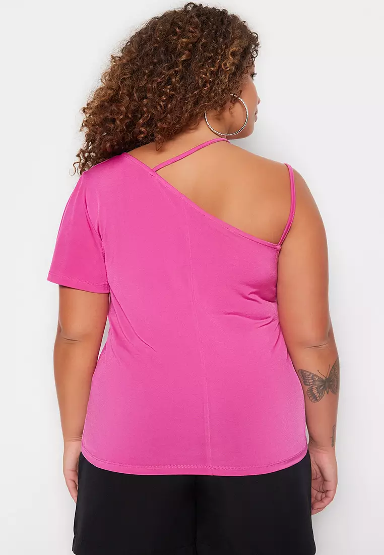 Top plus clearance size clothing