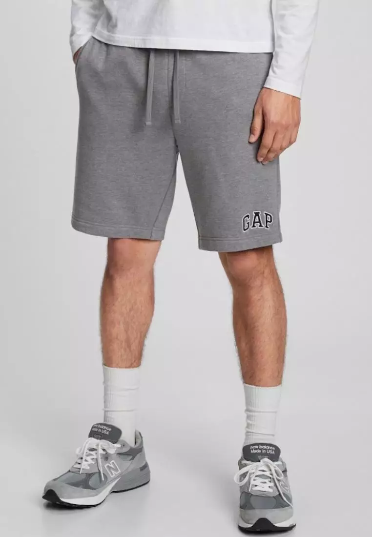 Gap fleece shorts 2025