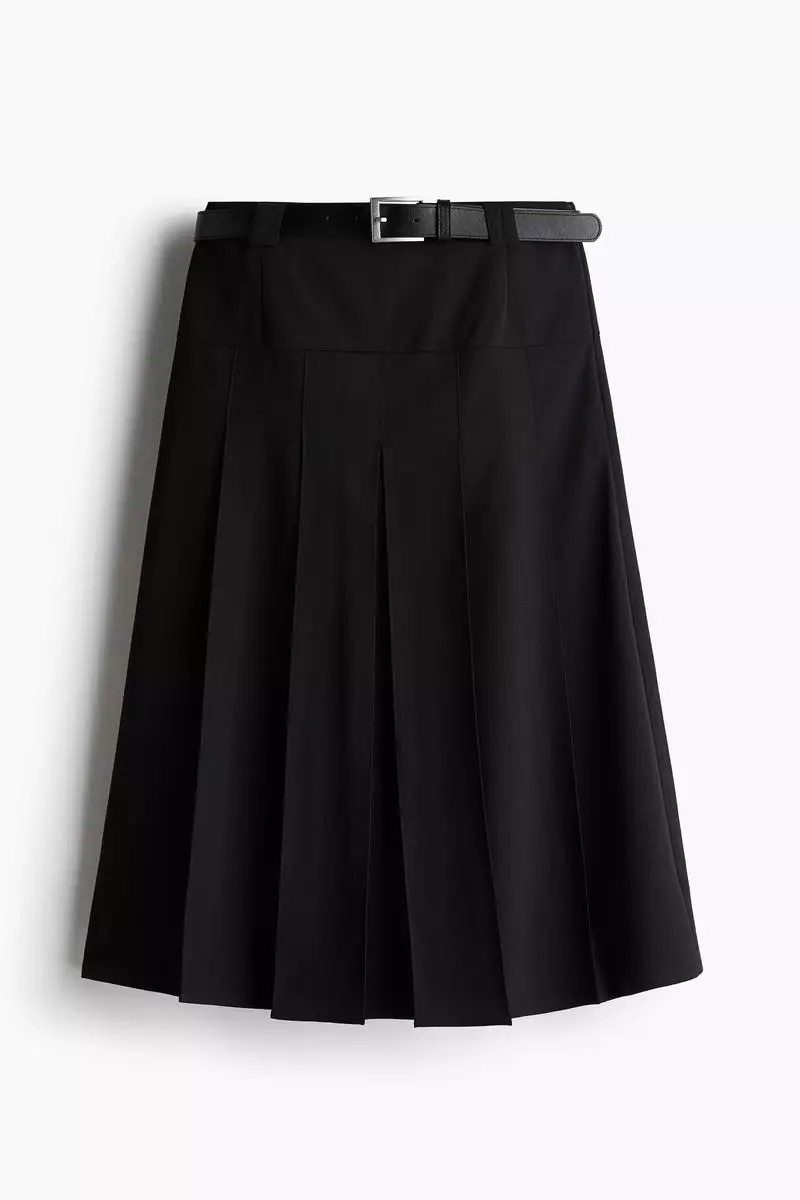 Belted pleated skirt