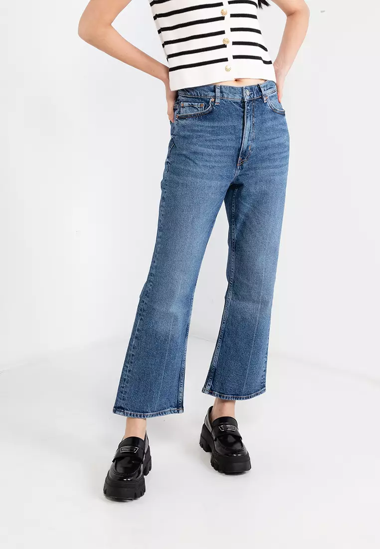 Very cropped jeans top