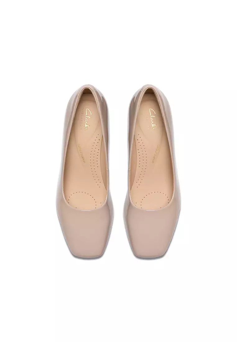 Womens Fernie Court Shoes - Sand Patent