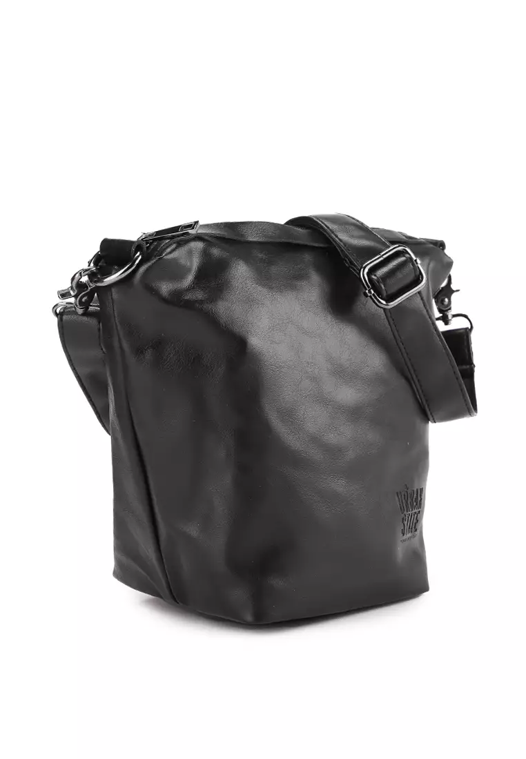 Distressed Leather Hitch Crossbody Pouch