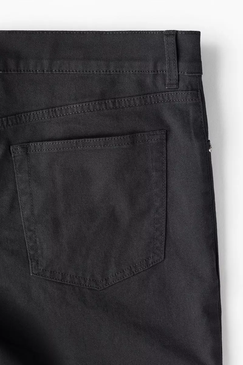Slim Fit Cotton twill shorts