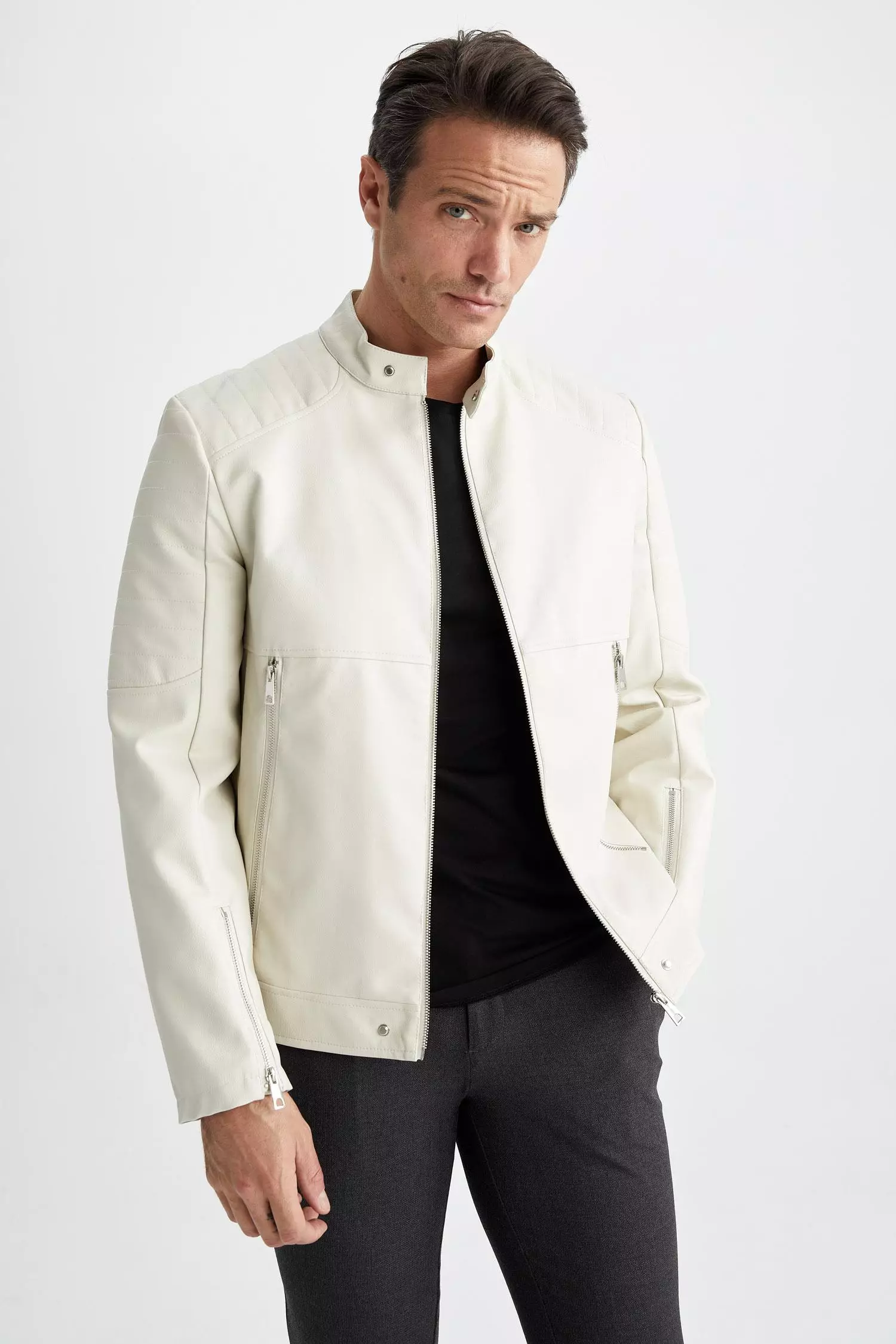 White moto sales jacket men's