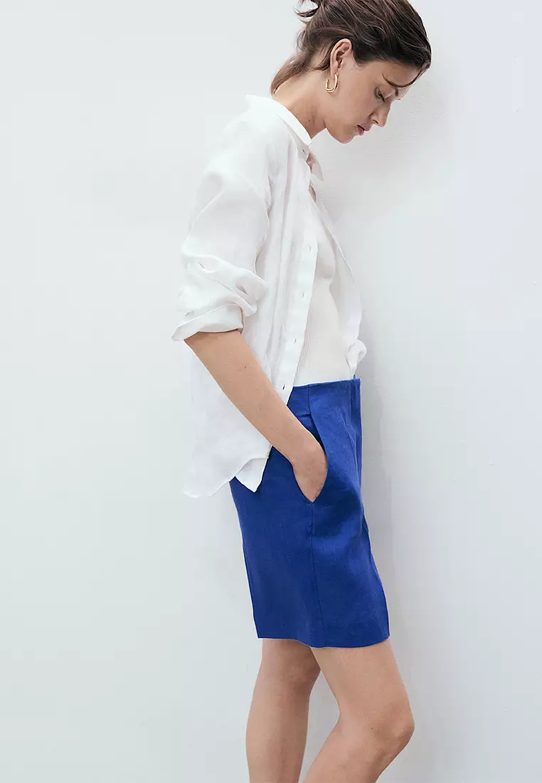 Straight Mid-Rise Linen Shorts