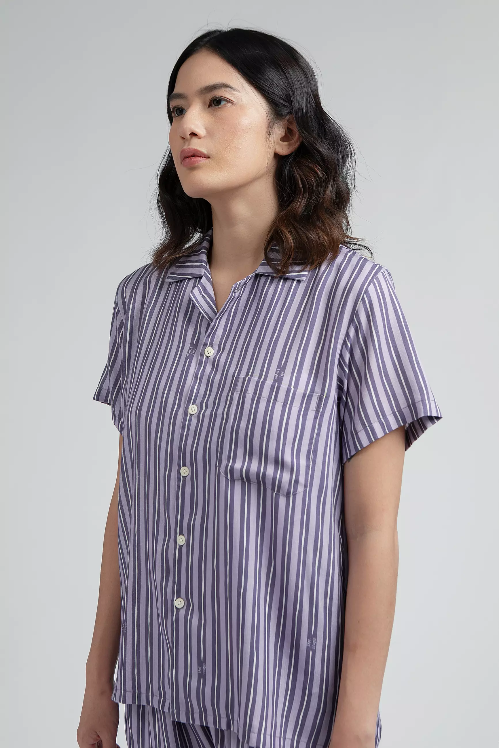 Piyama Set Wanita Lengan Pendek Katun Ecovero | SARE Studio Sleepwear MANGGIS set in Lilac Salur