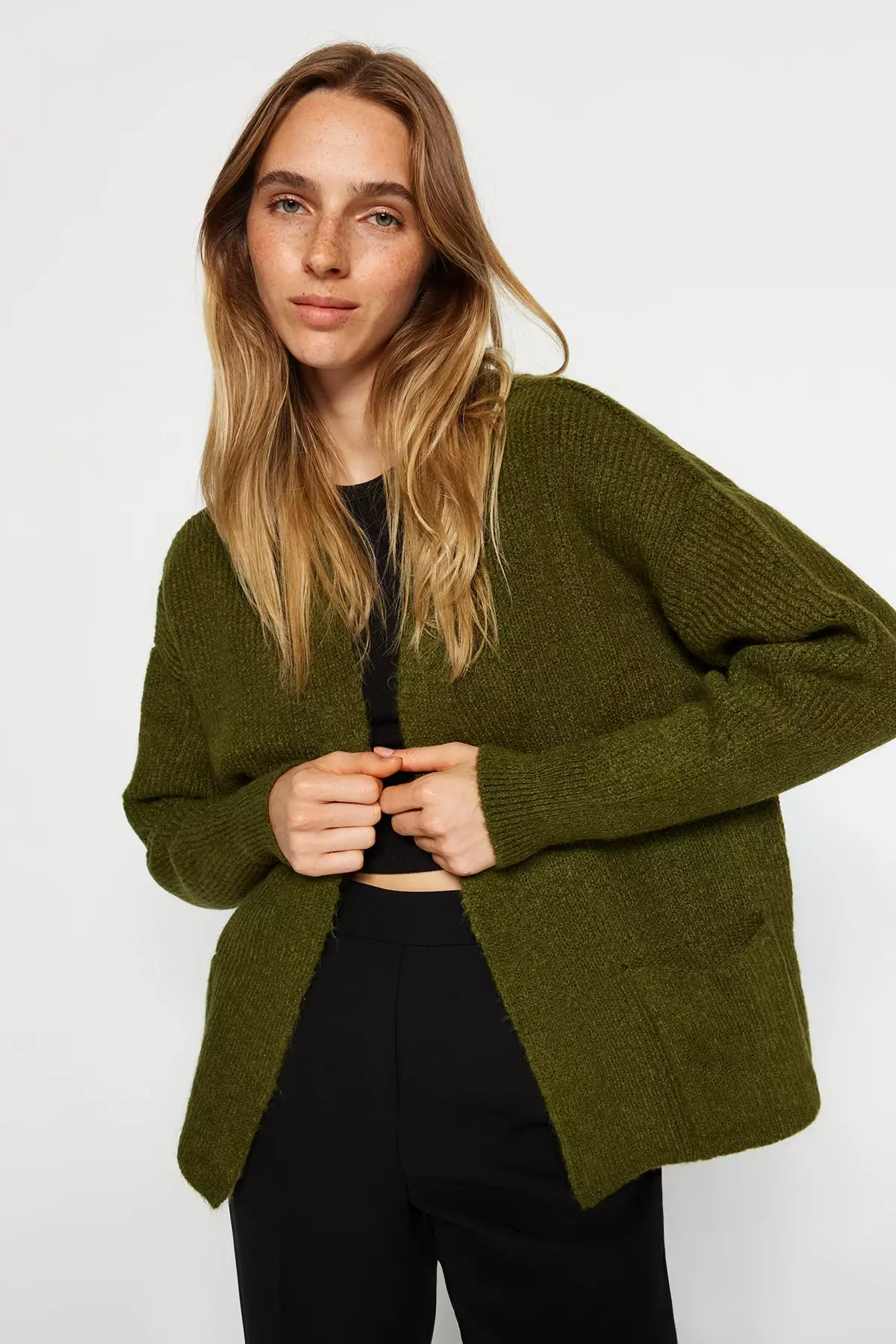 Khaki Wide Fit Soft Textured Pocket Detailed Knitwear Cardigan Twoaw24Hi133