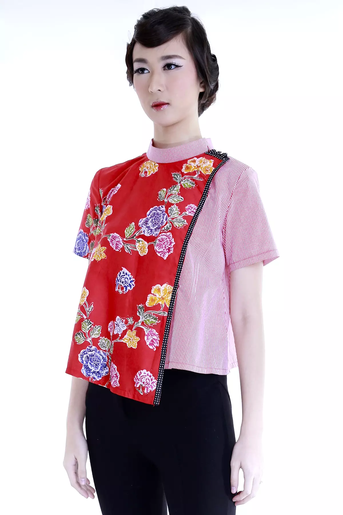 Sembrodo Mawar Merah Garis Blouse Batik