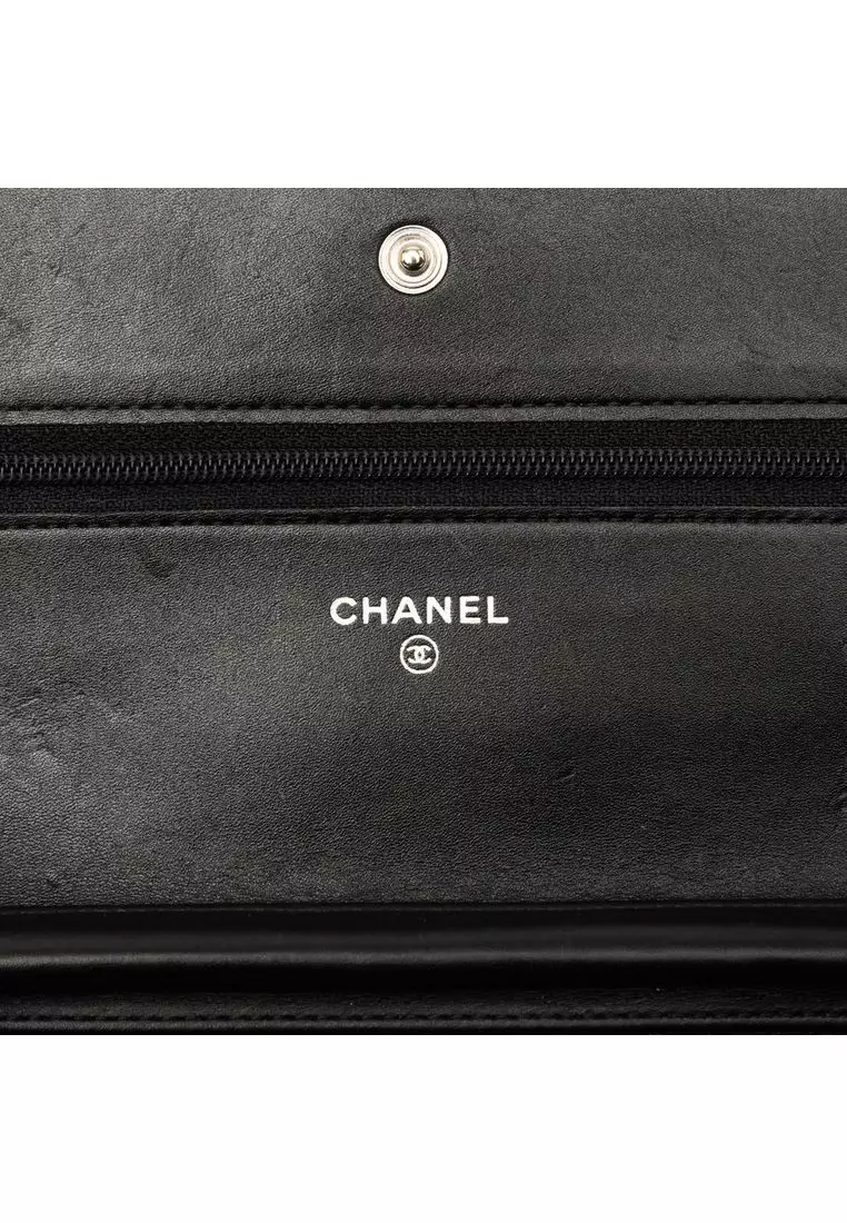 Pre-Loved Chanel Quilted Lambskin Cambon Ligne Wallet On Chain