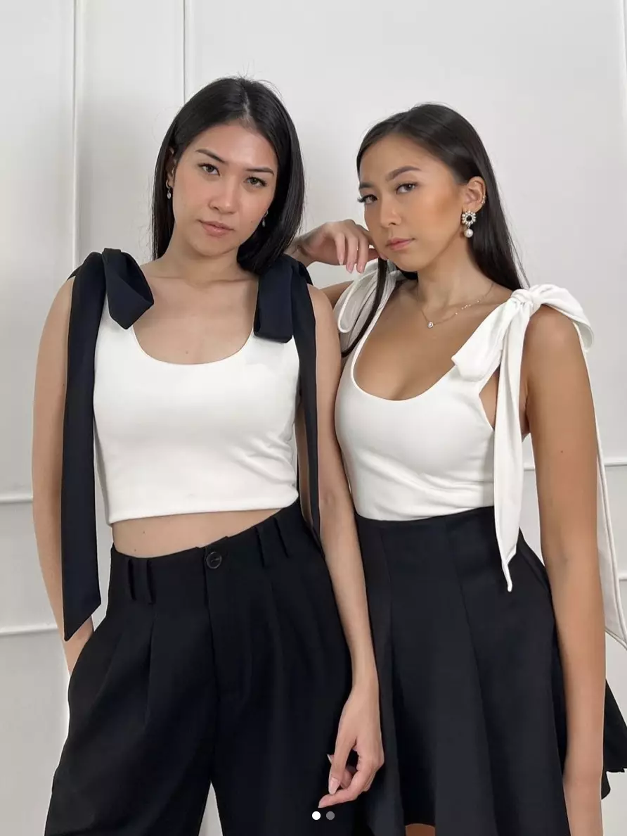 Jual SLOUCHEE Victoria Top Original 2025 | ZALORA Indonesia