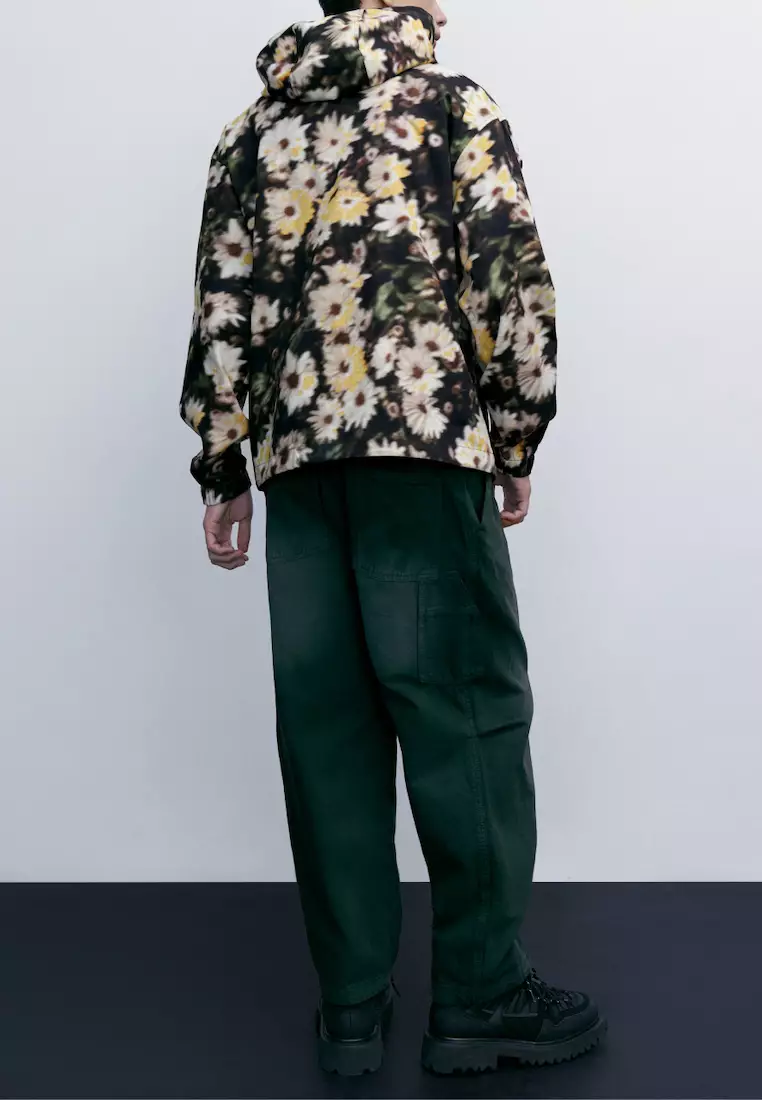 Urban online apparel nike windbreaker sale