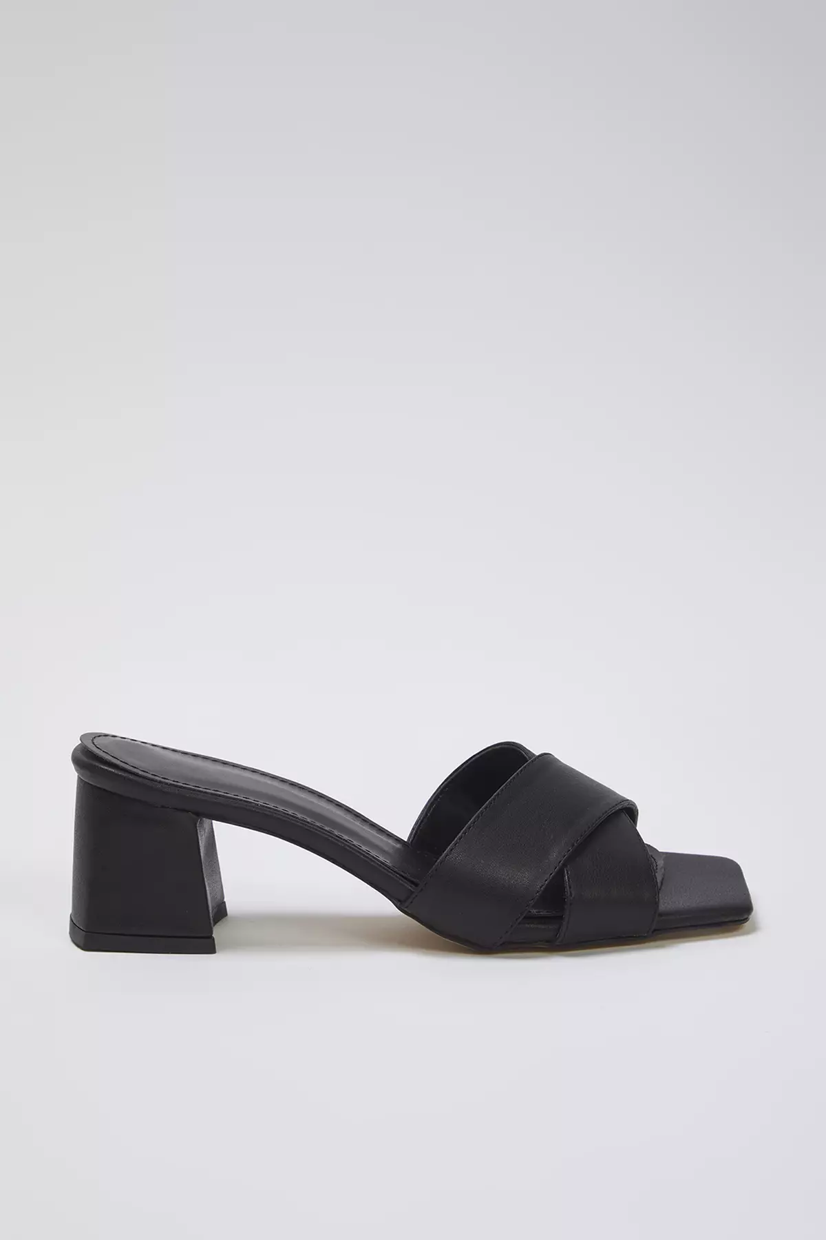 Black Cross Banded Women's Block Heels Slippers Takss25To00101