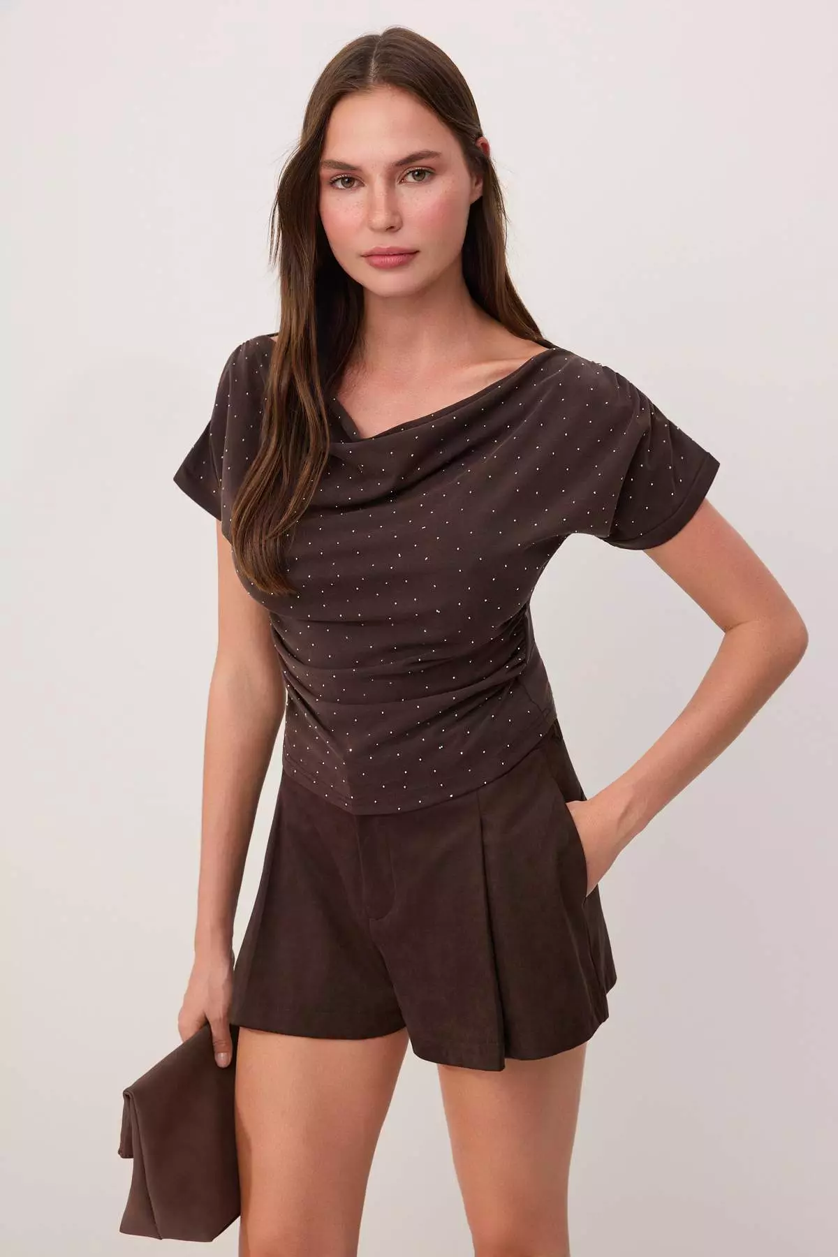 Dark Brown Premium Lyocell Content Soft Knitted Blouse With Degaje Collar Stone Detail Twoss26Bz00714