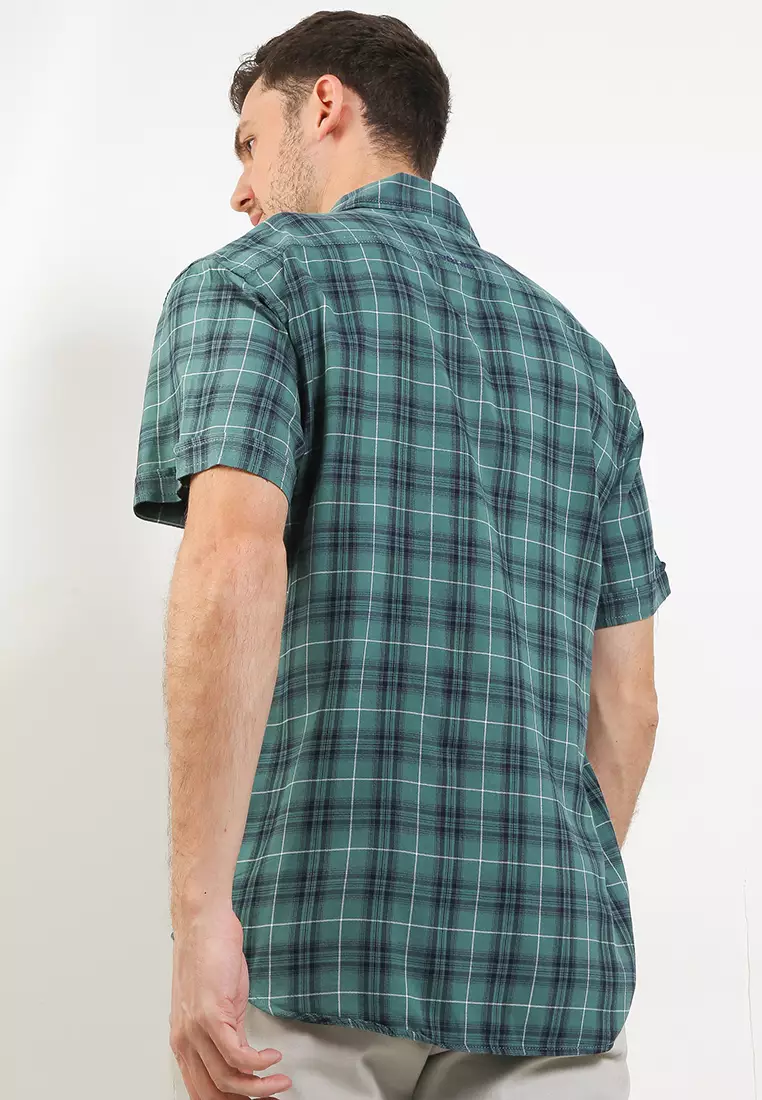 Cj Kemeja Regular Fit