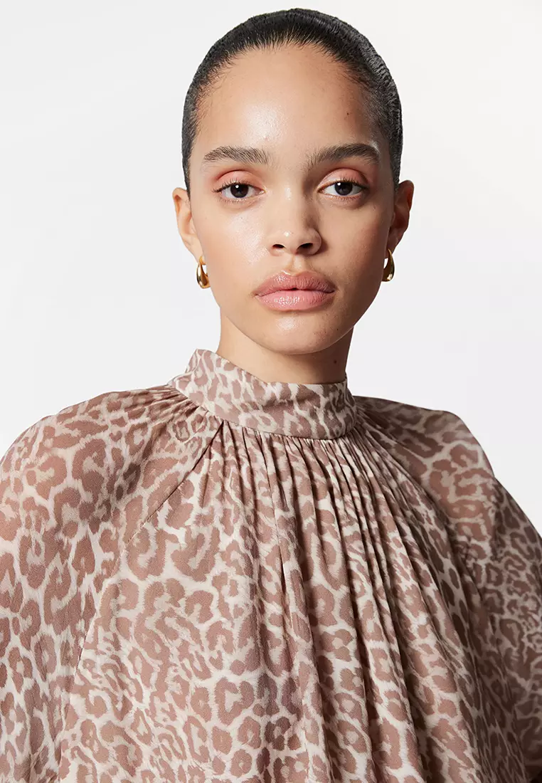Flounced Stand-Collar Blouse