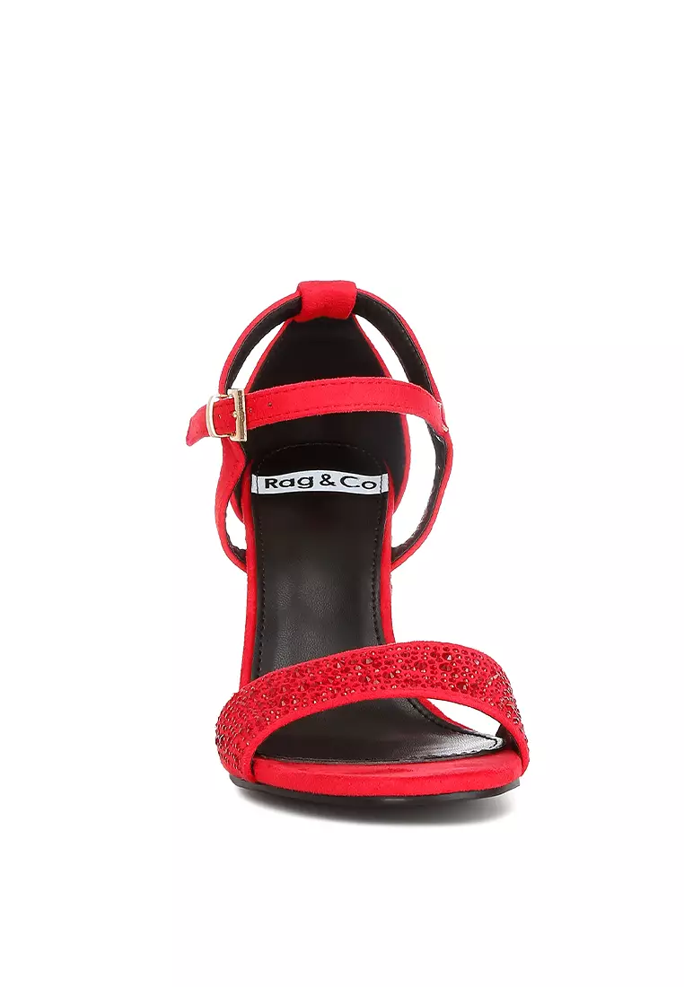 Sandal Berhias Berlian Imitasi dengan Warna Merah