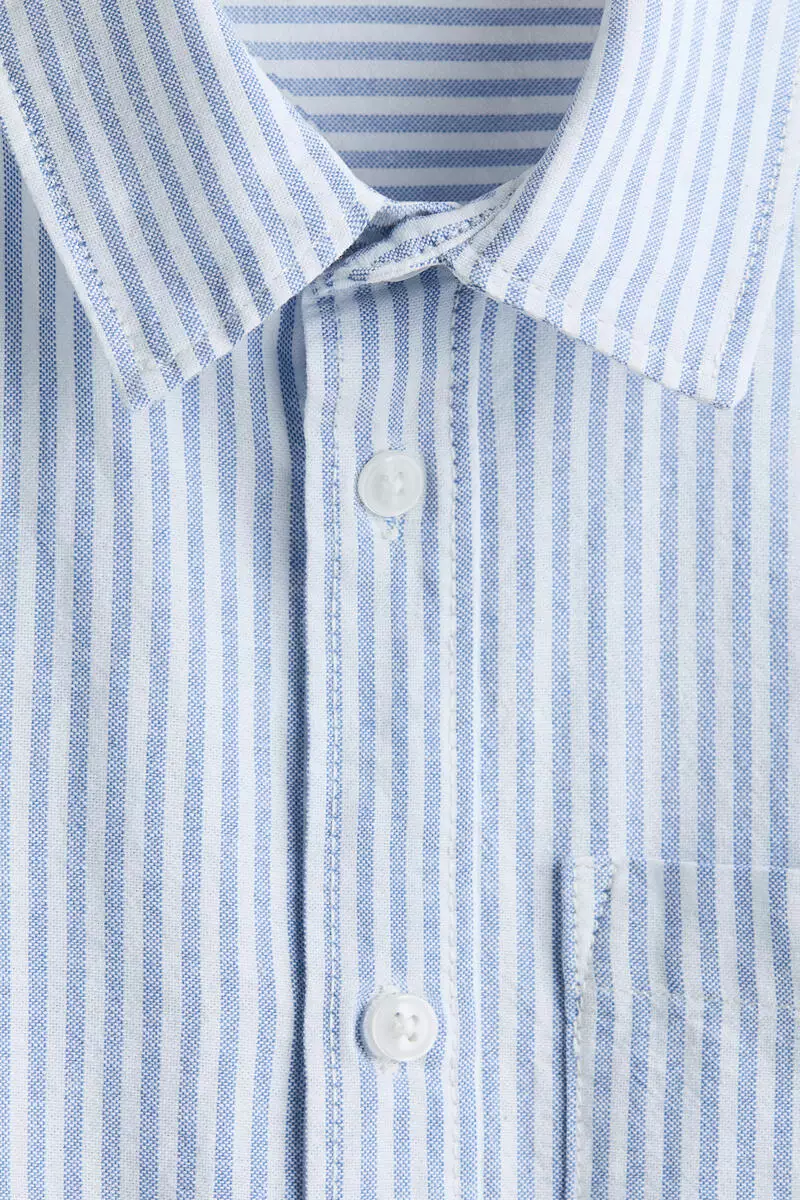 Short-sleeved cotton shirt