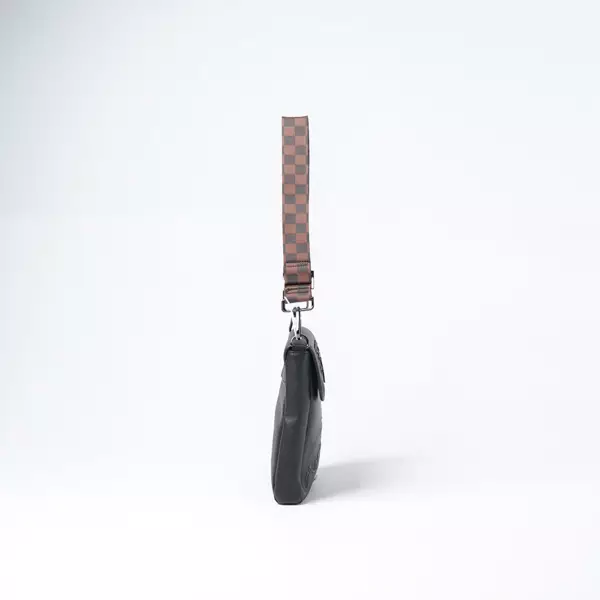 Tas SPRAYGROUND CHECKPOINT ROYALE BLACK SLING BAG 100% ORIGINAL