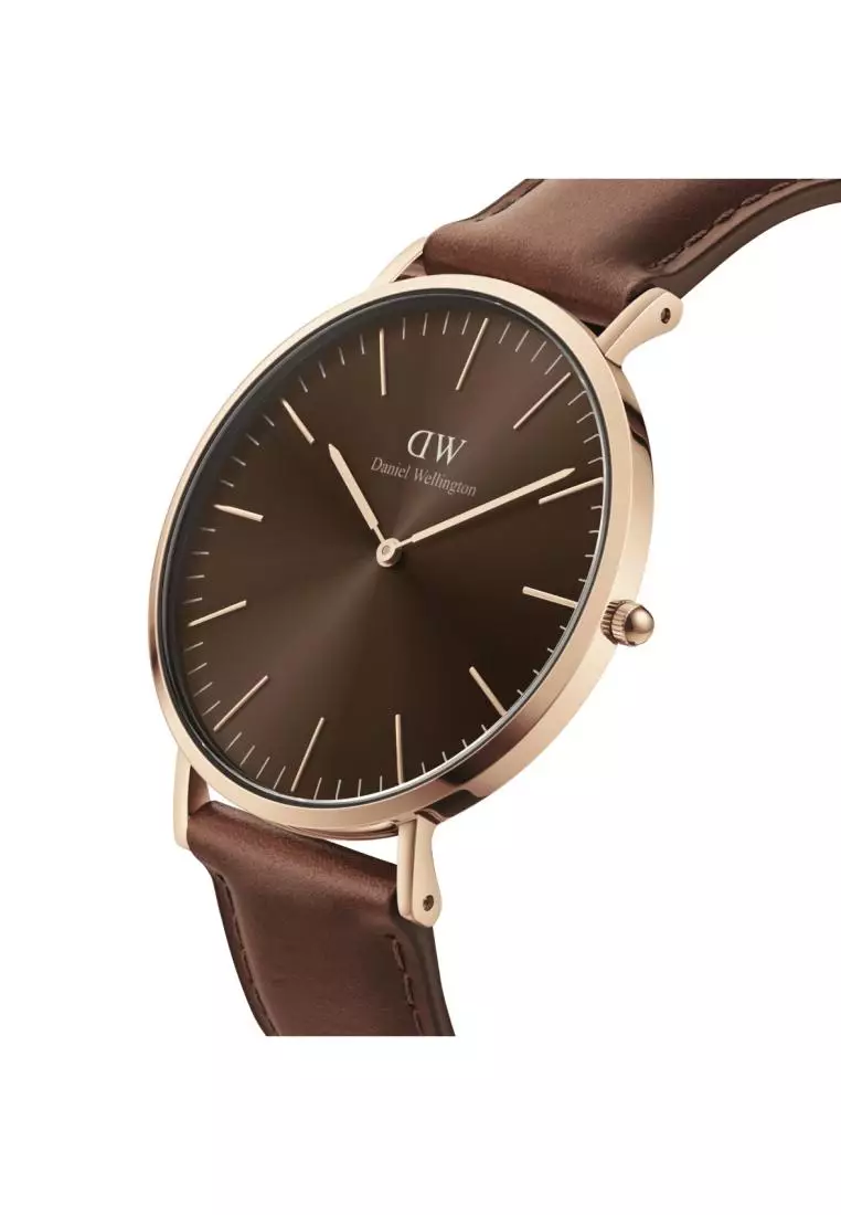 Daniel wellington leather deals strap watch