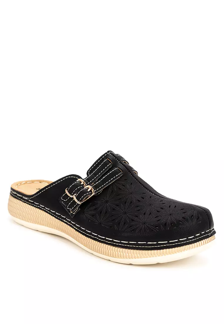 Discount on UNLISTED  shoes - SKU: NYLA FLAT SLIDES SOFTAWALK