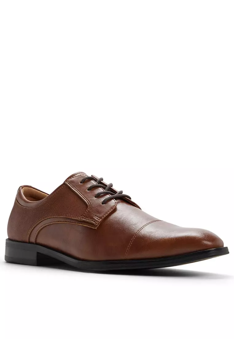 coffee brown color combination dress Florsheim Reveal Cap Toe Oxford Jr. Boys Dress Shoes in Cognac