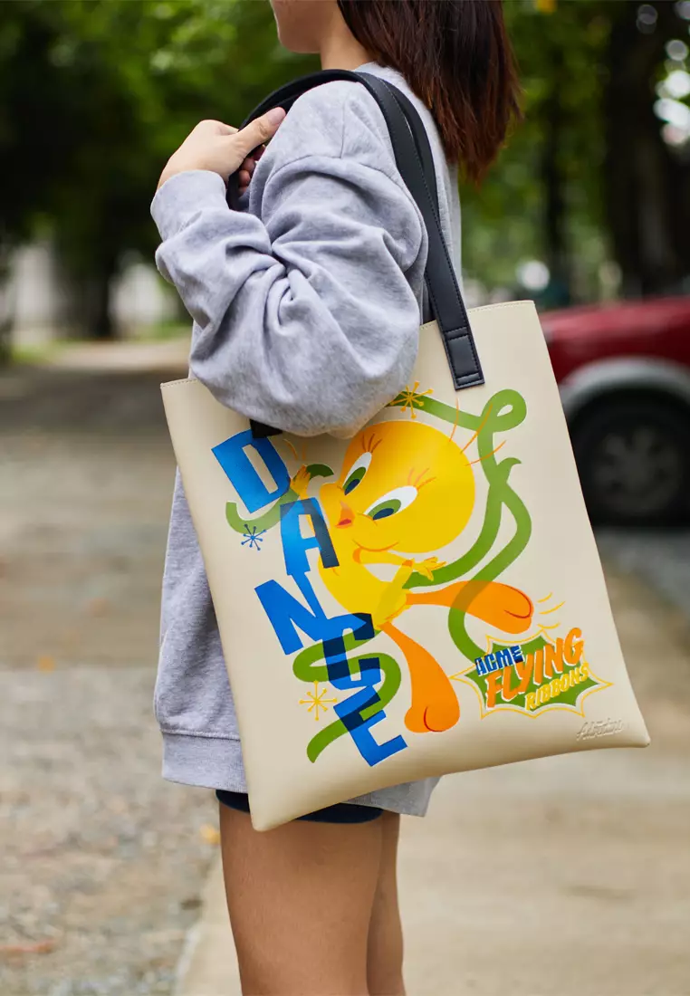 Looney Tunes Collection Vegan Leather Tote Bag Sylva Tweety Bird