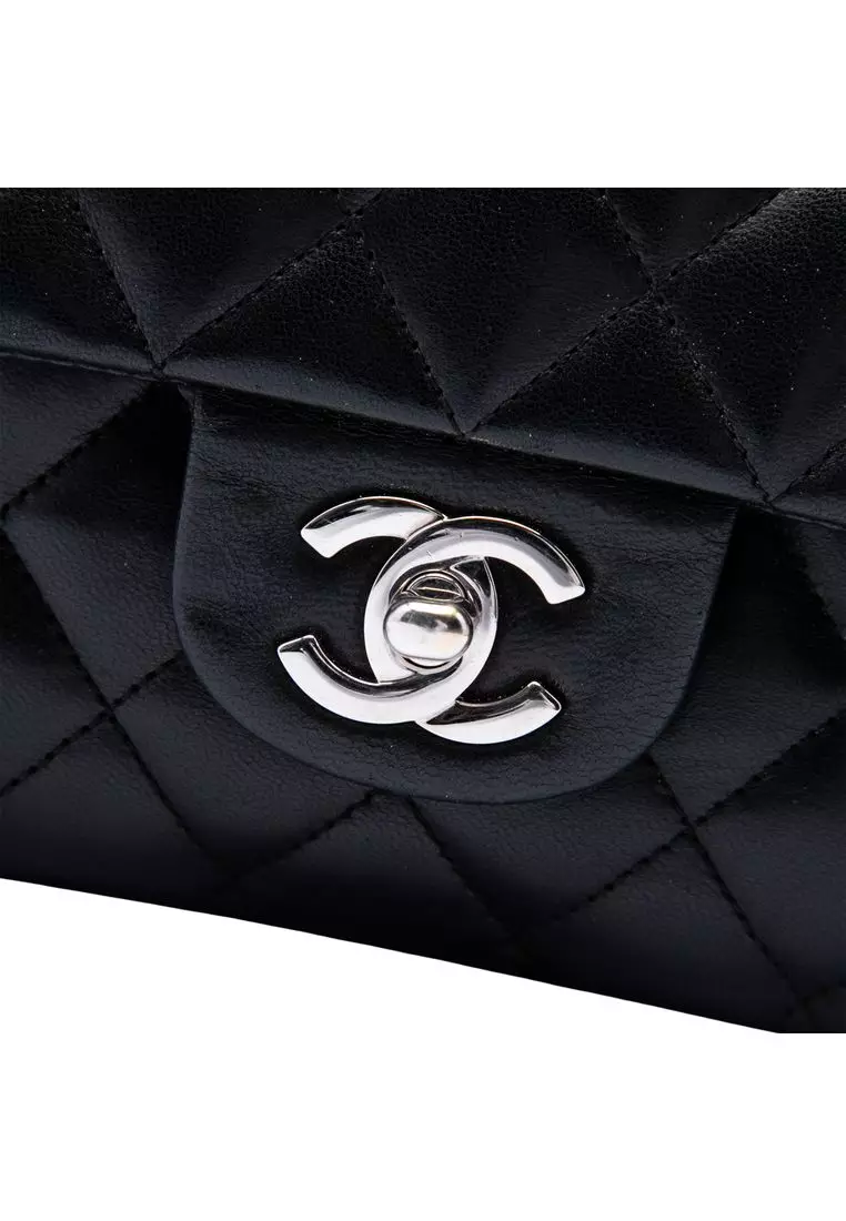 Pre-Loved Chanel Medium Classic Lambskin Double Flap