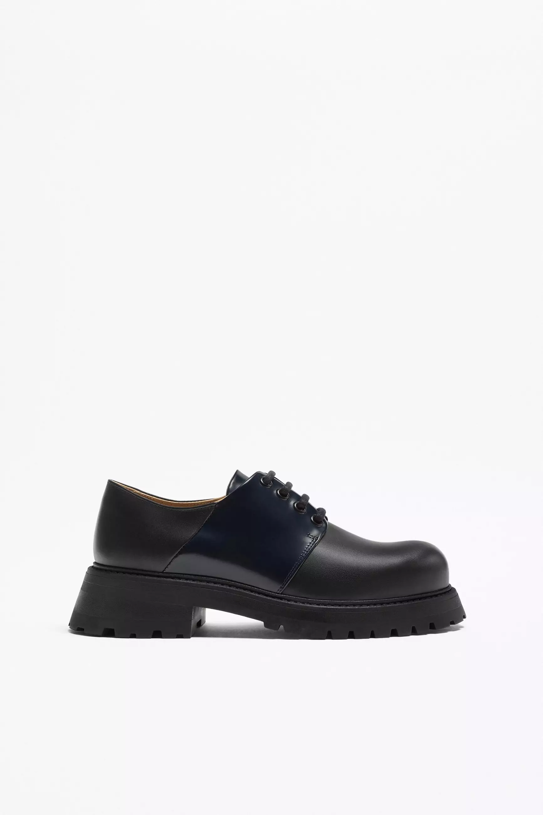 ZARA Contrast Leather Shoes 2024 | Buy ZARA Online | ZALORA Hong Kong