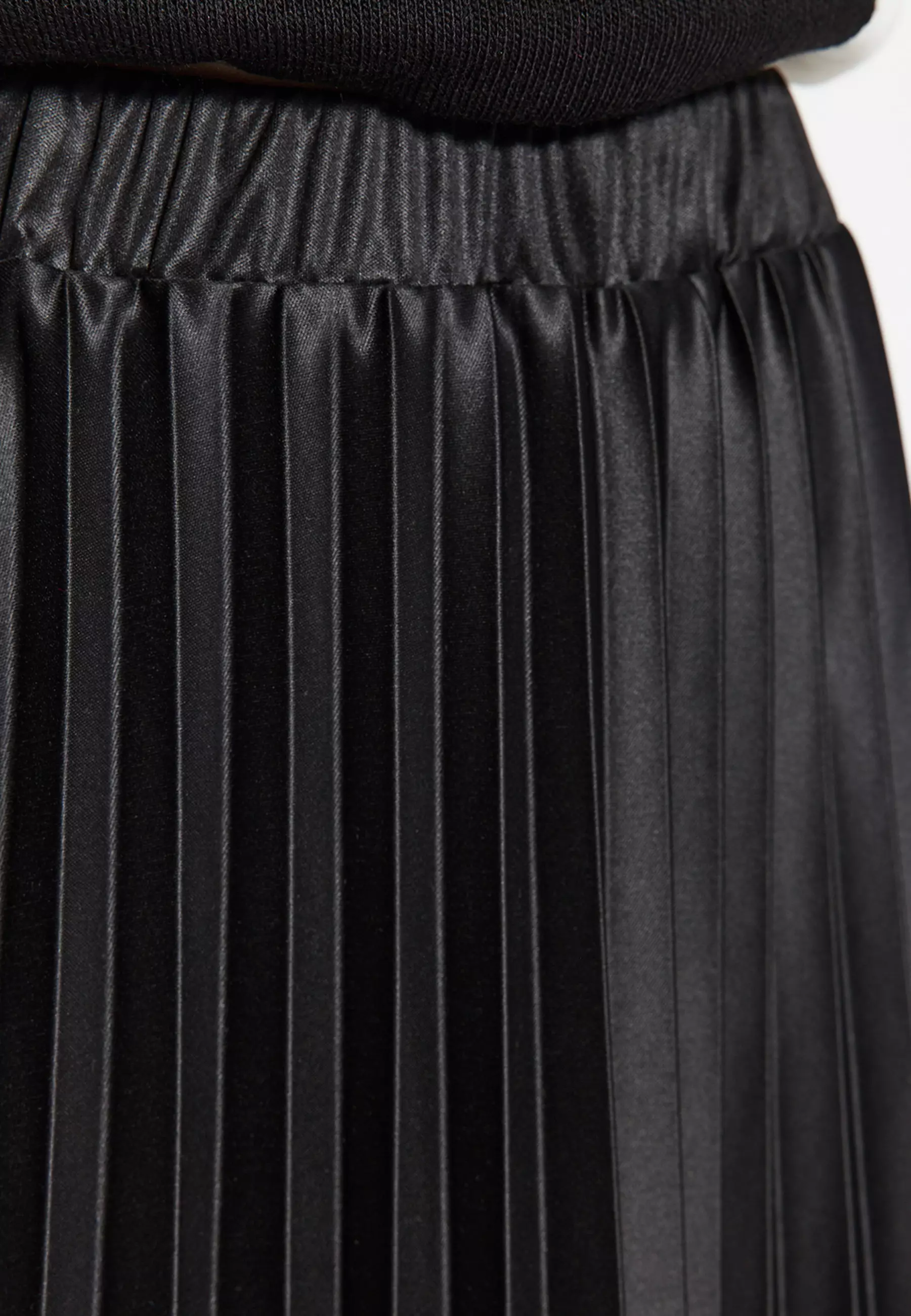 Pleated Maxi Skirt