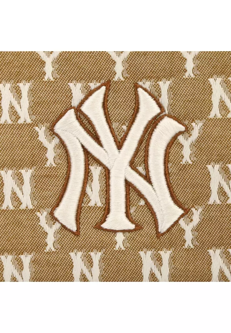 MLB KOREA Monogram Diamond Jacquard Bucket Bag New York Yankees