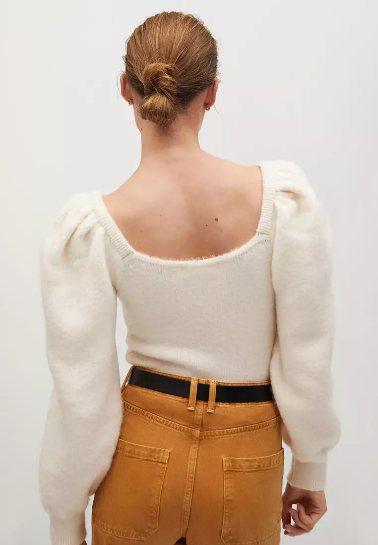 Sweater with outlet puffy sleeves