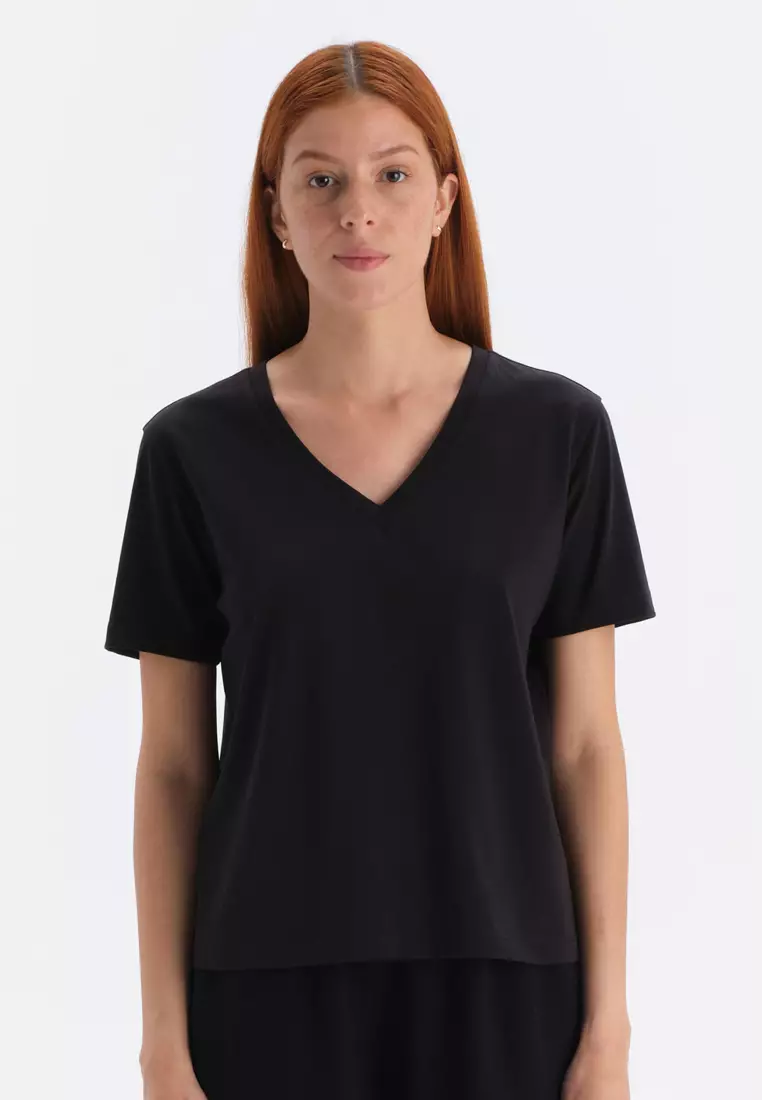 Tee v on sale