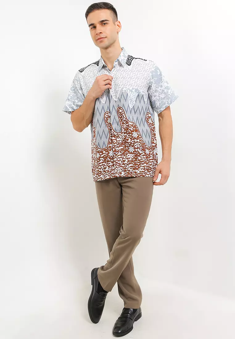 Nayaka Kemeja Batik Exclusive Premium Pria Casual Modern Lengan Pendek